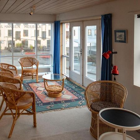 Guesthouse At The Boat Harbour Tórshavn Eksteriør billede