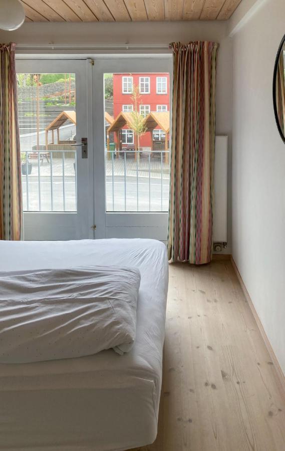Guesthouse At The Boat Harbour Tórshavn Eksteriør billede